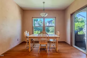 3733 Sherwood Park Dr, Medford, OR 97504 - Photo 12