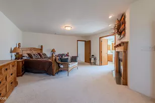 3733 Sherwood Park Dr, Medford, OR 97504 - Photo 18