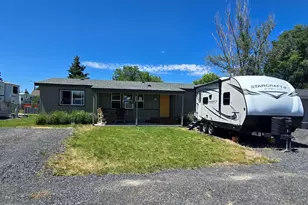 346 SW Dover Ln, Metolius, OR 97741 - Photo 1
