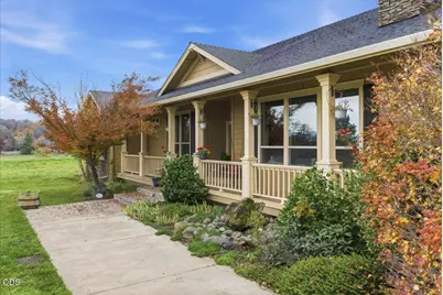 899 Old Stage Road, Medford, OR 97502 - Photo 4