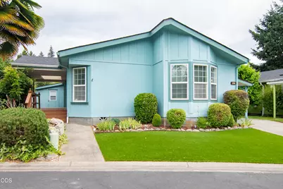 208 NW Creekside Drive, Grants Pass, OR 97526 - Photo 2