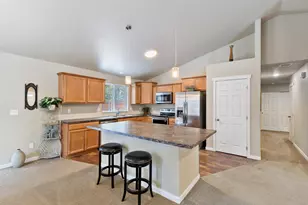 17316 Golden Eye Dr, Bend, OR 97707 - Photo 8
