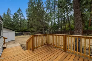 61057 Chuckanut Dr, Bend, OR 97702 - Photo 36