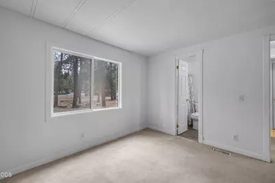 61057 Chuckanut Drive, Bend, OR 97702 - Photo 22