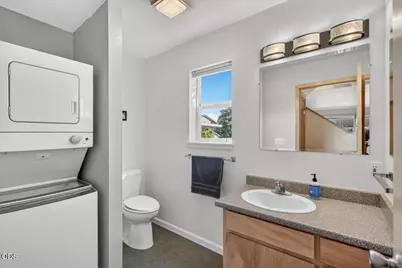 461 Tulipan Way, Talent, OR 97540 - Photo 12