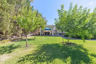 212 Isabella Ln, Grants Pass, OR 97526 - Photo 38