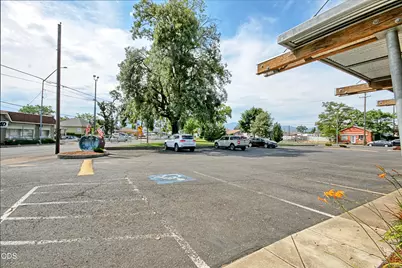 1025 Court Street, Medford, OR 97501 - Photo 6