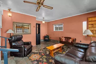 248 SE 10th St, Madras, OR 97741 - Photo 20