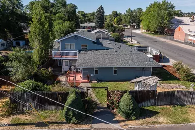 248 SE 10th Street, Madras, OR 97741 - Photo 4