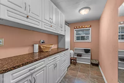 248 SE 10th Street, Madras, OR 97741 - Photo 34