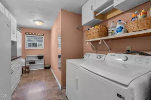248 SE 10th St, Madras, OR 97741 - Photo 32