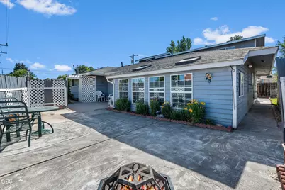 248 SE 10th Street, Madras, OR 97741 - Photo 8