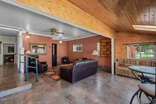 248 SE 10th St, Madras, OR 97741 - Photo 18