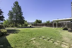 1923 Prune St, Medford, OR 97501 - Photo 12
