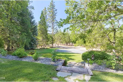 543 Serenity Lane, Grants Pass, OR 97526 - Photo 38