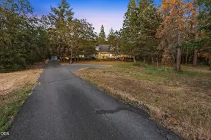 543 Serenity Ln, Grants Pass, OR 97526 - Photo 52