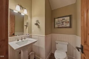 11308 Highcrest Ct, Redmond, OR 97756 - Photo 12