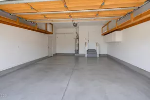 3409 Creek View Dr, Medford, OR 97504 - Photo 14