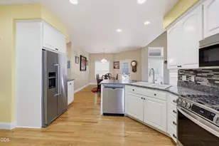 3409 Creek View Dr, Medford, OR 97504 - Photo 14