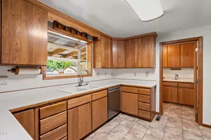 1467 Bluebonnet Ave, Medford, OR 97504 - Photo 12