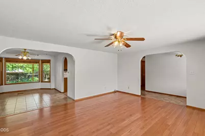 1467 Bluebonnet Avenue, Medford, OR 97504 - Photo 6