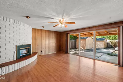 1467 Bluebonnet Avenue, Medford, OR 97504 - Photo 10