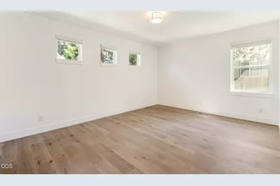 1641 W Hill Avenue, Sisters, OR 97759 - Photo 16