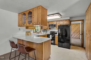 19572 Apache Rd, Bend, OR 97702 - Photo 14