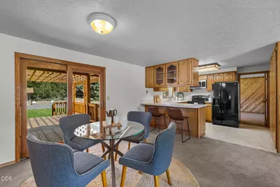 19572 Apache Road, Bend, OR 97702 - Photo 12