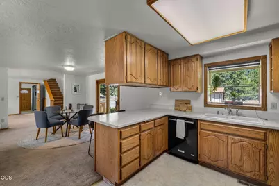 19572 Apache Road, Bend, OR 97702 - Photo 16