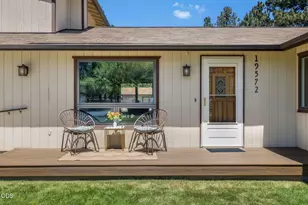 19572 Apache Rd, Bend, OR 97702 - Photo 6