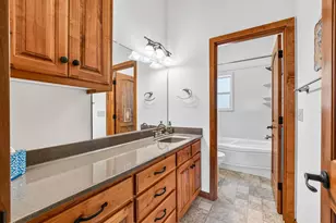 27458 Rocky Point Rd, Klamath Falls, OR 97601 - Photo 18