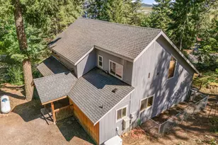 27458 Rocky Point Rd, Klamath Falls, OR 97601 - Photo 2