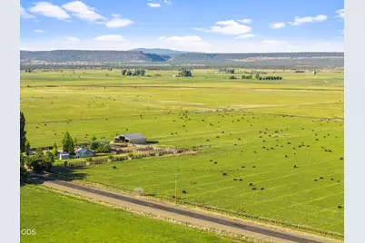15655 W Langell Valley Road, Bonanza, OR 97623 - Photo 12