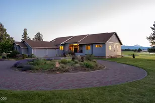 65055 Old Bend Redmond Hwy, Bend, OR 97703 - Photo 2
