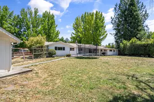 155 Westwood Dr, Grants Pass, OR 97527 - Photo 32