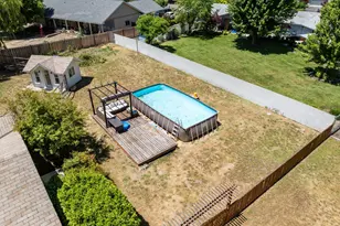 155 Westwood Dr, Grants Pass, OR 97527 - Photo 40