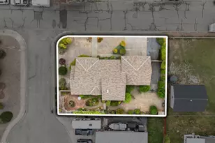 1449 Ben Aire Cir, Grants Pass, OR 97527 - Photo 44