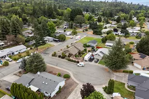 1449 Ben Aire Cir, Grants Pass, OR 97527 - Photo 40