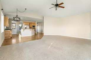 3721 SW Tommy Armour Ln, Redmond, OR 97756 - Photo 12