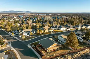 3721 SW Tommy Armour Ln, Redmond, OR 97756 - Photo 8