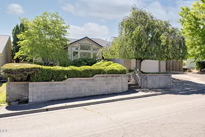 2868 Wilkshire Drive, Medford, OR 97504 - Photo 1