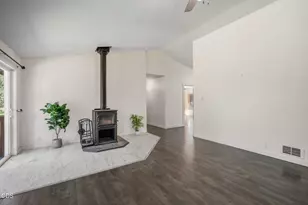 52917 Shady Ln, La Pine, OR 97739 - Photo 12