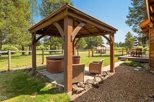 17299 White Oak Pl, Bend, OR 97707 - Photo 28