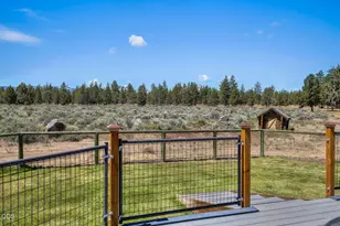 67183 Harrington Loop Rd, Bend, OR 97703 - Photo 38