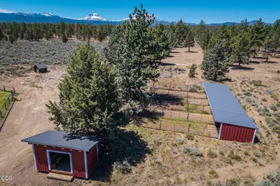 67183 Harrington Loop Road, Bend, OR 97703 - Photo 40