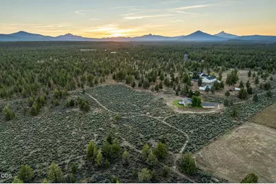 67183 Harrington Loop Road, Bend, OR 97703 - Photo 60
