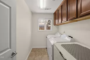 1486 Lawnridge St, Medford, OR 97504 - Photo 18