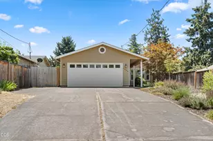 1486 Lawnridge St, Medford, OR 97504 - Photo 24