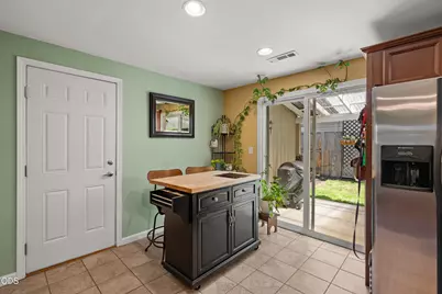 1486 Lawnridge Street, Medford, OR 97504 - Photo 6